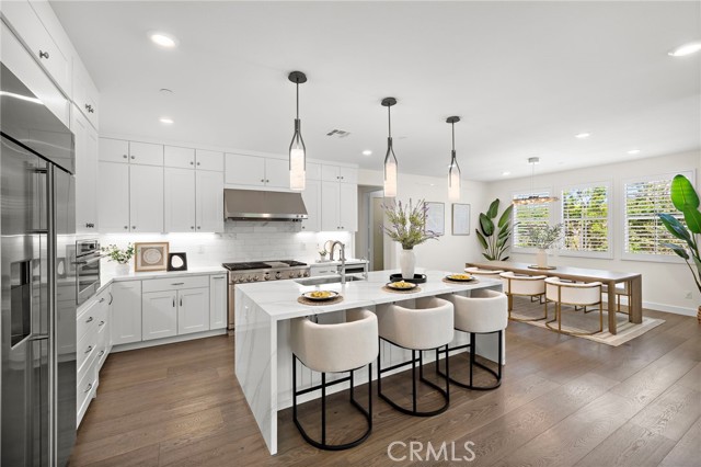 103 Aims, Irvine CA: https://media.crmls.org/medias/38d38ed7-3f0b-408a-b313-2b8edc9bb89f.jpg