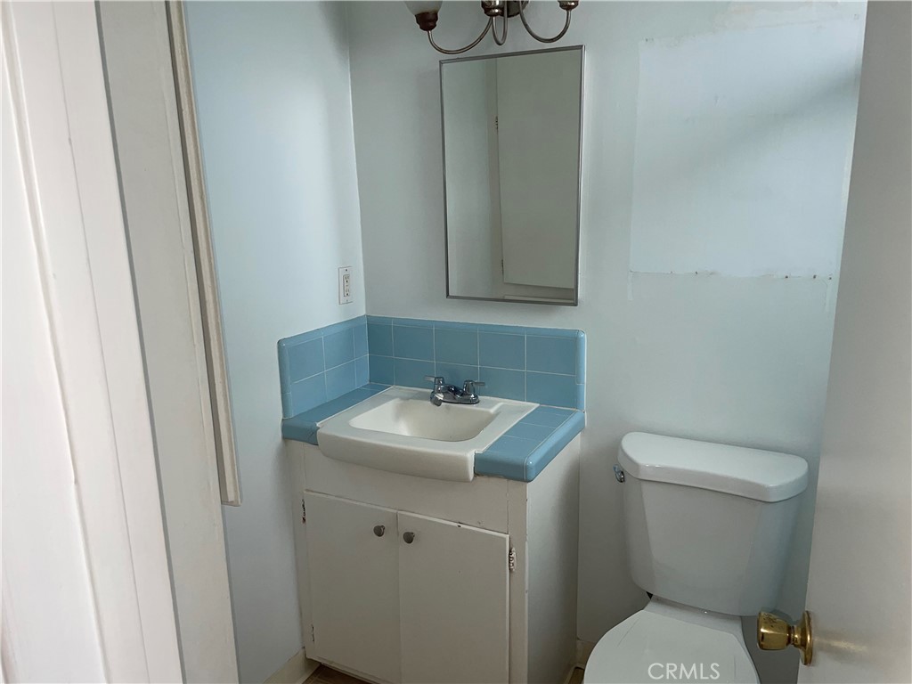 https://media.crmls.org/medias/38d3b68a-0d81-49dc-b797-68e6dd50e371.jpg?preset=X-Large