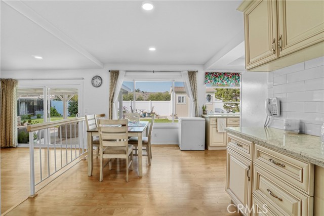 Detail Gallery Image 8 of 29 For 4387 Leatherwood Ct, Camarillo,  CA 93012 - 4 Beds | 2/1 Baths