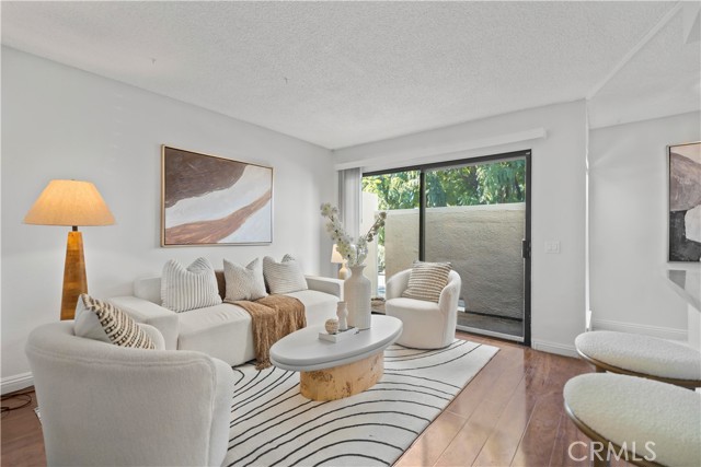 Detail Gallery Image 5 of 13 For 1536 Windsor, Fullerton,  CA 92831 - 3 Beds | 2/1 Baths