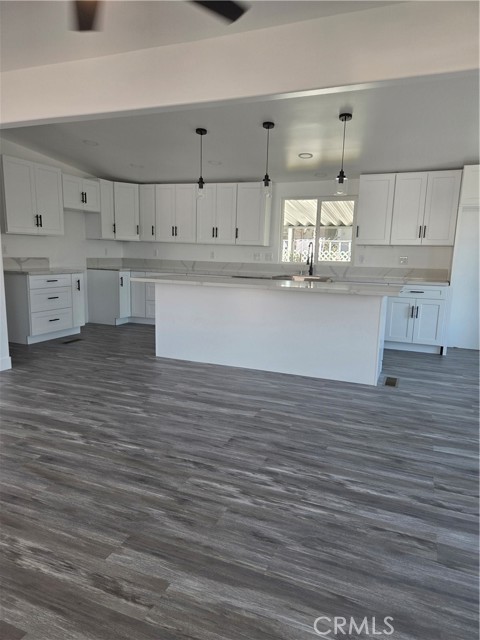 Detail Gallery Image 7 of 19 For 1456 E Philadelphia St Spc 247, Ontario,  CA 91761 - 2 Beds | 2 Baths