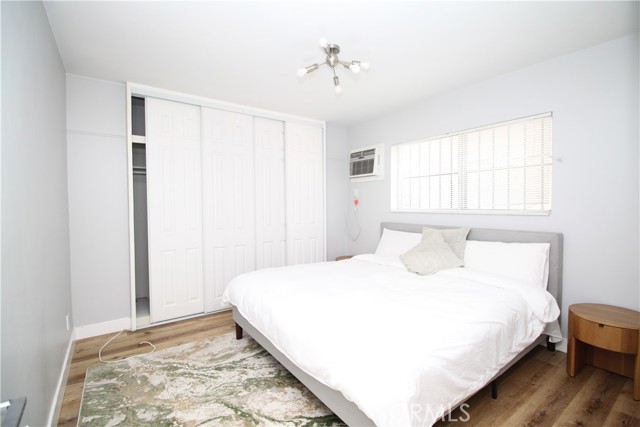 2677 Orchard, Los Angeles CA: https://media.crmls.org/medias/38d5bded-87ae-42be-a032-0bc7e30dfa5e.jpg