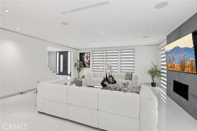 Detail Gallery Image 15 of 73 For 23670 Park Andorra, Calabasas,  CA 91302 - 4 Beds | 4/1 Baths