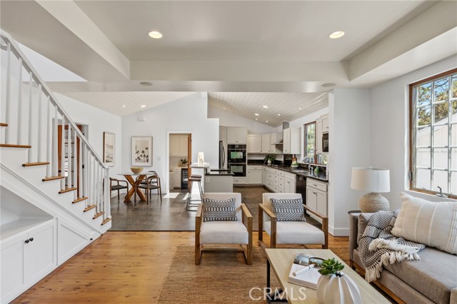 Detail Gallery Image 27 of 50 For 1212 2nd St, Manhattan Beach,  CA 90266 - 4 Beds | 3/1 Baths