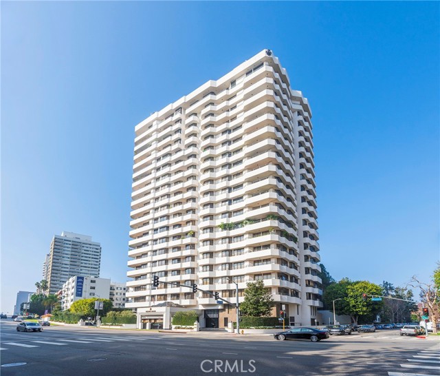 Detail Gallery Image 13 of 21 For 10601 Wilshire Bld #501,  Los Angeles,  CA 90024 - 2 Beds | 2/1 Baths