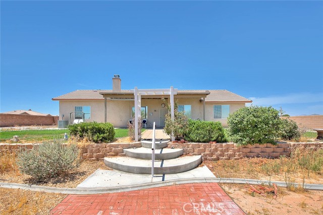 15095 Douglas Street, Apple Valley CA: https://media.crmls.org/medias/38d8c93d-ced0-4521-a259-6dd8588a2010.jpg