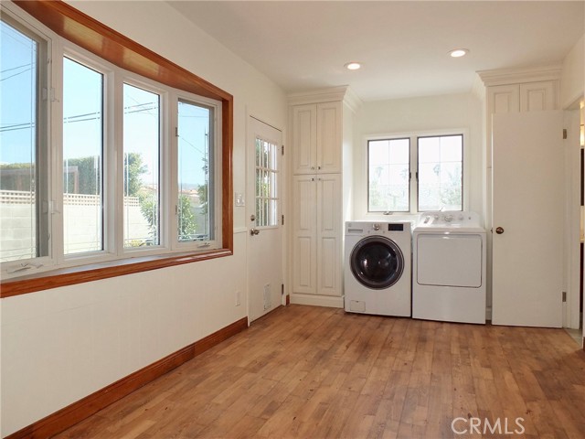 402 Avenue E, Redondo Beach, California 90277, 3 Bedrooms Bedrooms, ,2 BathroomsBathrooms,Residential,Sold,Avenue E,SB21162961