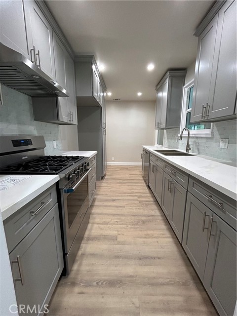 Detail Gallery Image 6 of 19 For 9241 Pali, Tujunga,  CA 91042 - 3 Beds | 2 Baths