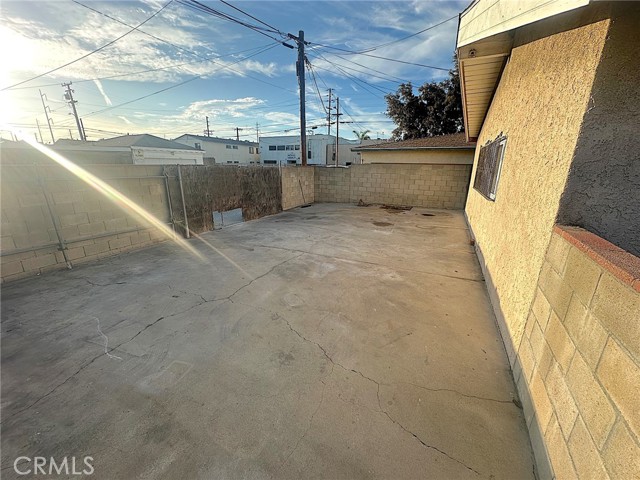 11431 Ramona Avenue, Hawthorne CA: https://media.crmls.org/medias/38d99de1-ad28-41ea-8a6a-808bb44fe2c3.jpg