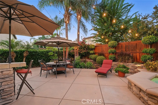 13742 Woodcrest Court, Eastvale CA: https://media.crmls.org/medias/38d9c0ed-d2eb-4d3c-9ee2-1d91e332870e.jpg
