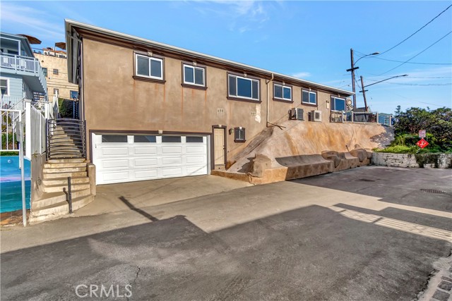 150 Cress Street, Laguna Beach CA: https://media.crmls.org/medias/38d9ce9b-18e7-45a5-b9b9-02afb49f40b4.jpg