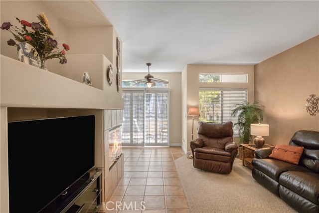 Detail Gallery Image 15 of 47 For 4744 Rhapsody Dr, Oak Park,  CA 91377 - 3 Beds | 3 Baths