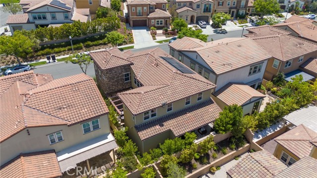 18 Goldenrod, Lake Forest CA: https://media.crmls.org/medias/38da7d23-43f5-4e3f-b69c-51c6cb19fcbc.jpg