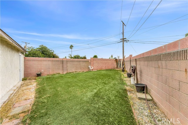 Detail Gallery Image 34 of 36 For 410 E Piru St, Los Angeles,  CA 90061 - 4 Beds | 2 Baths