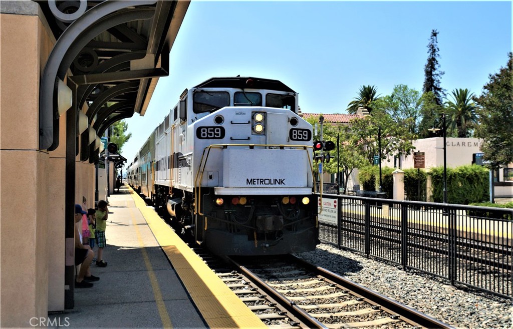 MLS #DW25144248 img 49