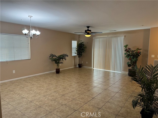 Detail Gallery Image 9 of 27 For 25886 Iris Ave #B,  Moreno Valley,  CA 92551 - 2 Beds | 2/1 Baths