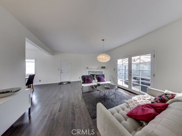 2114 Farrell Avenue, Redondo Beach, California 90278, 4 Bedrooms Bedrooms, ,1 BathroomBathrooms,Residential,Sold,Farrell,SB17057988