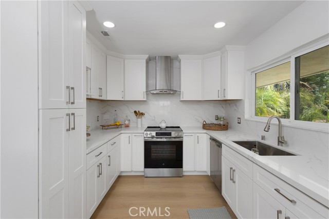 Detail Gallery Image 16 of 36 For 1219 N Raymond Ave, Fullerton,  CA 92831 - 4 Beds | 2/1 Baths