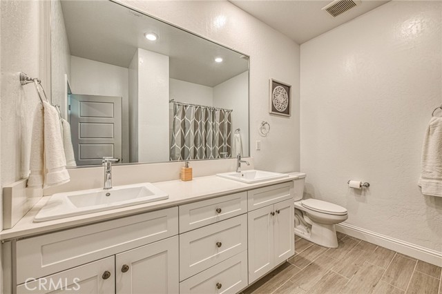 Detail Gallery Image 32 of 46 For 1817 N Phillip, Clovis,  CA 93619 - 5 Beds | 3/1 Baths