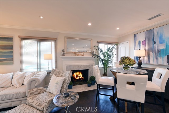 Detail Gallery Image 5 of 51 For 1319 Unit B W Bay Ave #B,  Newport Beach,  CA 92661 - 1 Beds | 1 Baths