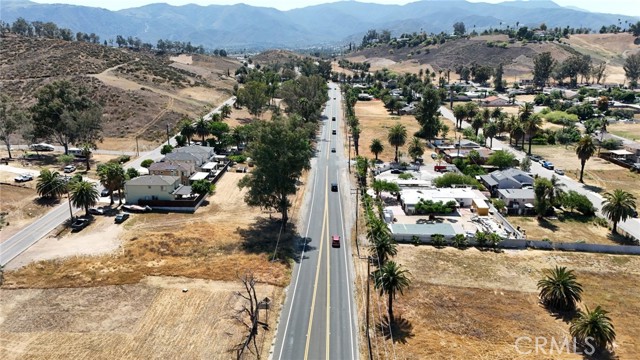 Detail Gallery Image 14 of 14 For 29960 Riverside Dr, Lake Elsinore,  CA 92530 - 1 Beds | 1 Baths