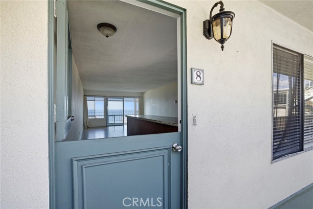 Detail Gallery Image 8 of 53 For 240 Moss St #8,  Laguna Beach,  CA 92651 - 2 Beds | 2 Baths