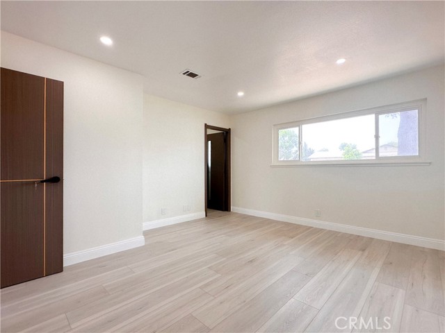 Detail Gallery Image 27 of 35 For 8511 Hyacinth St, Rancho Cucamonga,  CA 91730 - 7 Beds | 5 Baths