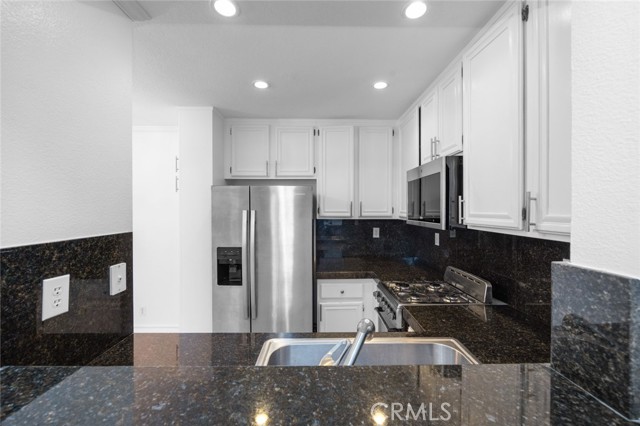 Detail Gallery Image 11 of 34 For 71 via Cresta, Rancho Santa Margarita,  CA 92688 - 2 Beds | 2 Baths