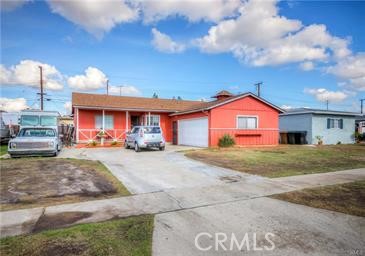 1637 W Woodcrest Avenue, Fullerton CA: https://media.crmls.org/medias/38e0b66c-e40d-4947-966d-2496c7ba1872.jpg
