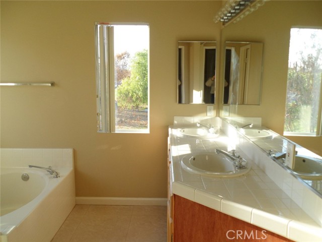 Detail Gallery Image 15 of 71 For 30665 Spring Deep Terrace, Menifee,  CA 92584 - 4 Beds | 3 Baths