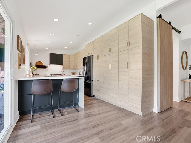 Detail Gallery Image 4 of 38 For 2622 Park Dr, Santa Ana,  CA 92707 - 4 Beds | 2 Baths