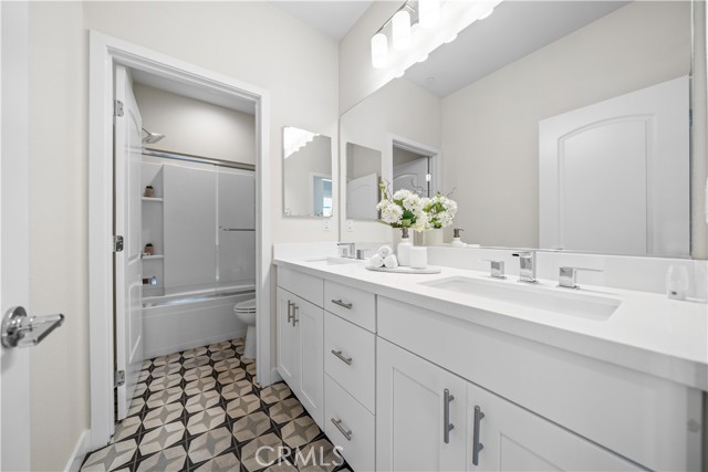 Detail Gallery Image 21 of 49 For 107 Interval, Irvine,  CA 92618 - 3 Beds | 2/2 Baths