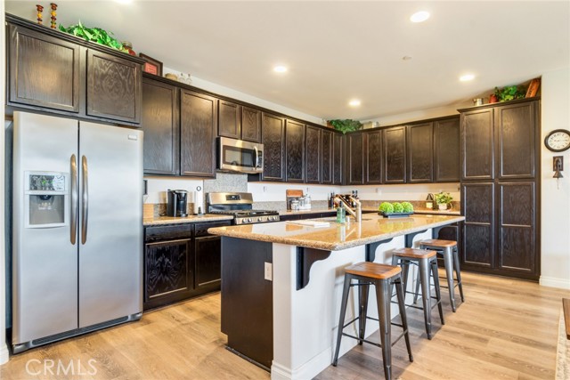 17973 Passionflower Lane, San Bernardino CA: https://media.crmls.org/medias/38e1e686-713e-47b4-ab8b-56f9dc307fa5.jpg