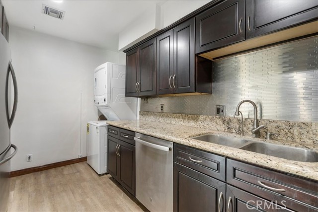 Detail Gallery Image 7 of 11 For 520 Magnolia Ave a,  Brea,  CA 92821 - 2 Beds | 1 Baths