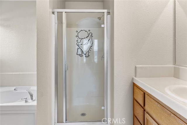2052 W Solis Street, Merced CA: https://media.crmls.org/medias/38e24b23-8825-4236-ae85-f79b6a53e1e2.jpg