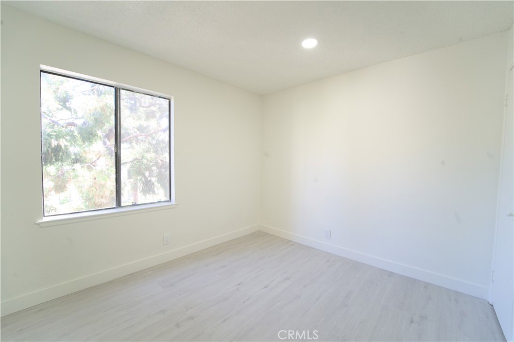 38e24d7b 1eaf 4875 B866 Dc34ba6496fd