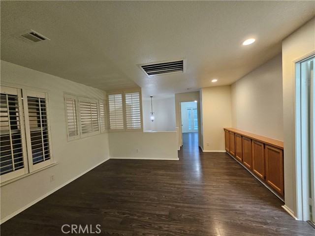 1369 Soundview Circle, Corona CA: https://media.crmls.org/medias/38e322af-0a6b-41e9-bc60-dcb10f5f2526.jpg