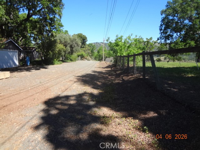 Detail Gallery Image 2 of 17 For 13425 Jensen Rd, Clearlake Oaks,  CA 95423 - 3 Beds | 2 Baths