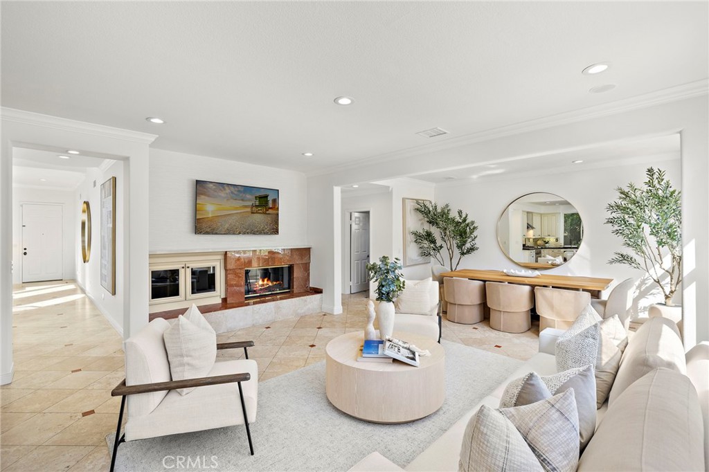 MLS #OC25257856 image #14