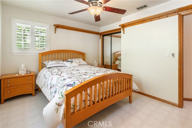 Detail Gallery Image 25 of 40 For 27442 Meadow Bay Dr, Lake Arrowhead,  CA 92352 - 4 Beds | 3/1 Baths