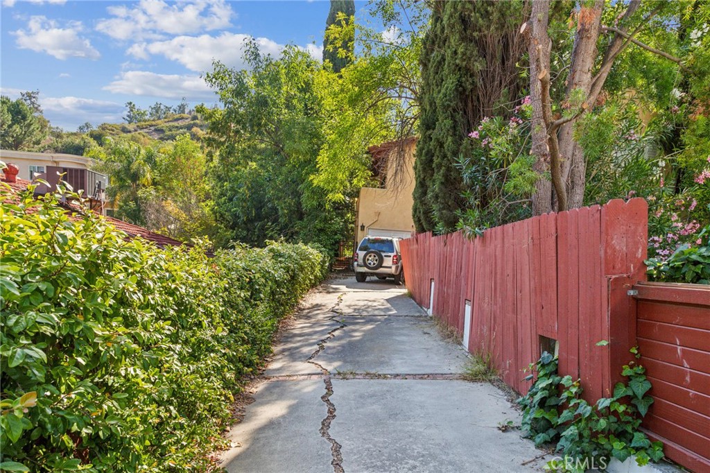 4804 Excelente Drive