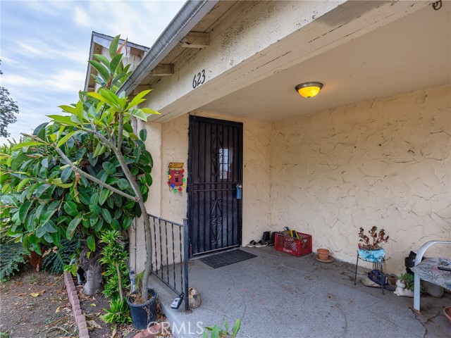 Detail Gallery Image 6 of 44 For 623 S Hillview Ave, Los Angeles,  CA 90022 - 2 Beds | 1 Baths