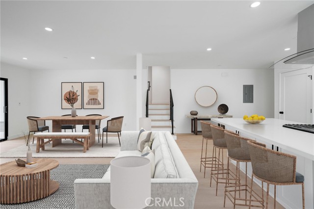 Detail Gallery Image 2 of 13 For 1334 9th St, Santa Monica,  CA 90401 - 3 Beds | 2 Baths