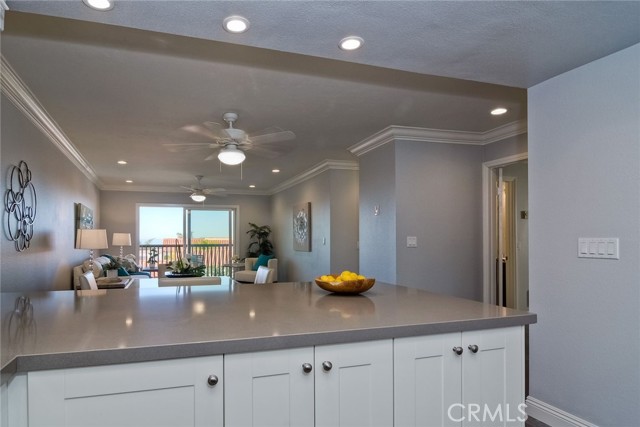 Detail Gallery Image 9 of 36 For 912 Caminito Madrigal #I,  Carlsbad,  CA 92011 - 2 Beds | 2 Baths