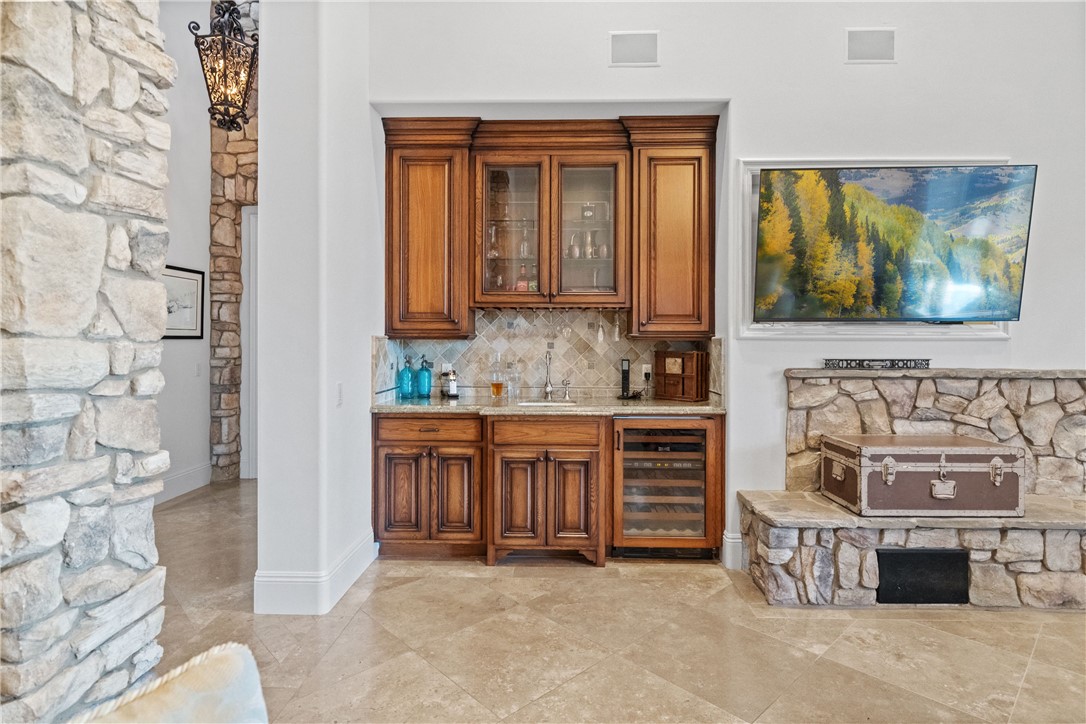 Detail Gallery Image 14 of 75 For 46505 De Portola Rd, Temecula,  CA 92592 - 4 Beds | 4/1 Baths