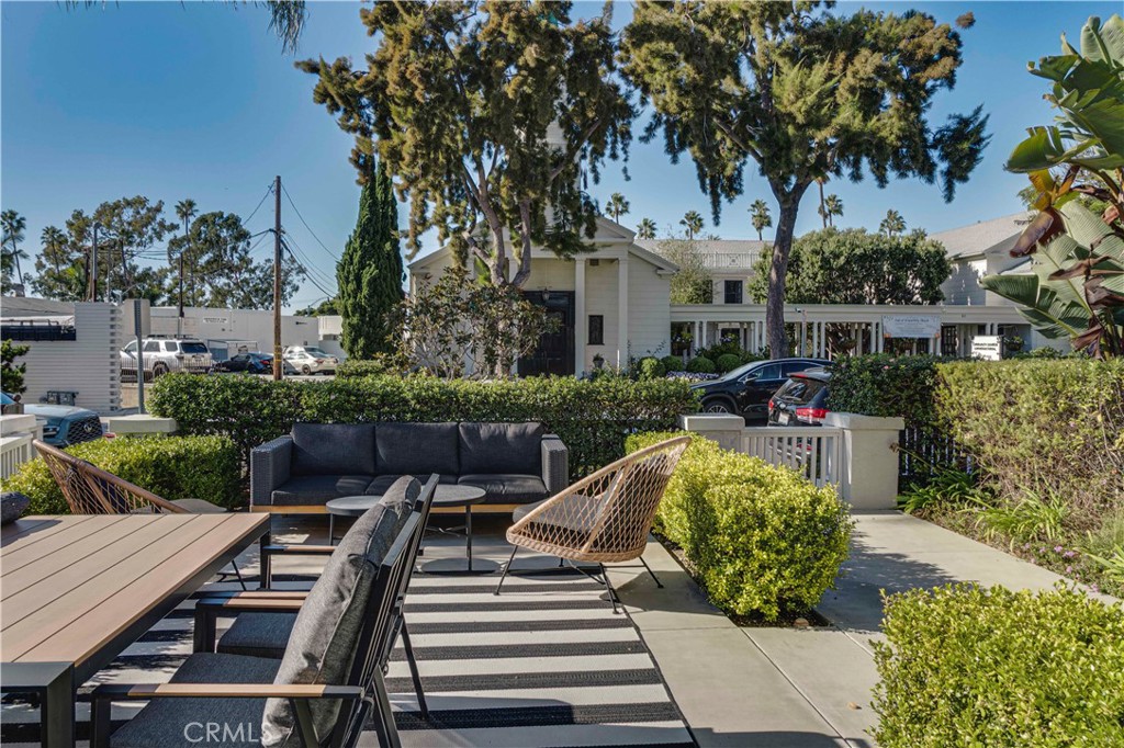 MLS #OC25248780 image #9