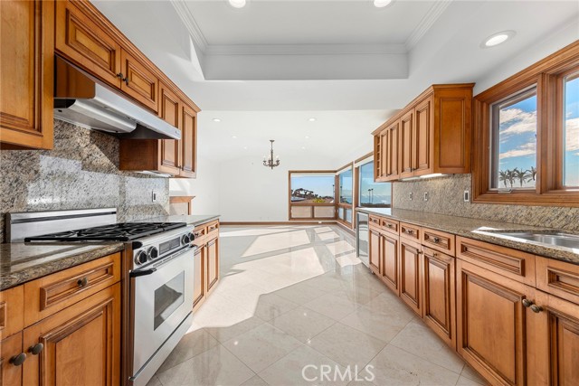 Detail Gallery Image 15 of 40 For 32542 Adriatic Drive, Dana Point,  CA 92629 - 4 Beds | 2/1 Baths