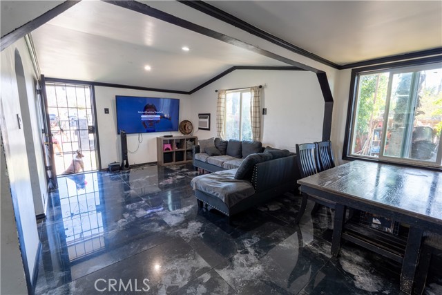 Detail Gallery Image 17 of 26 For 3895 Twining, Jurupa Valley,  CA 92509 - 3 Beds | 1 Baths