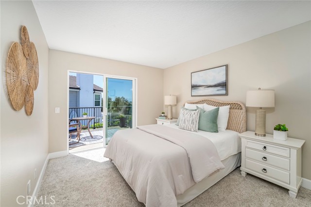 Image 33 of 63 For 3 Taylor Place