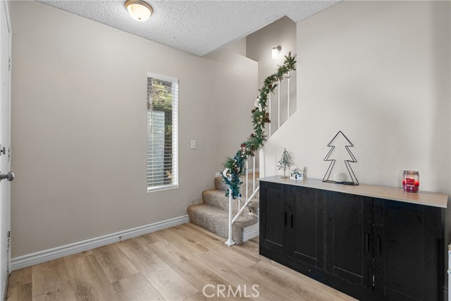 Detail Gallery Image 22 of 43 For 31363 the Old Road, Castaic,  CA 91384 - 3 Beds | 2/1 Baths